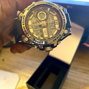 Black Sports Watch waterproof